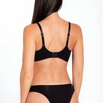 Panty tanga unicolor con laterales en encaje Diane & Geordi, color negro de espalda