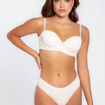 Panty tanga con mayor cubrimiento posterior y elásticos suaves – Diane & Geordi, color blanco 