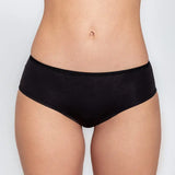 Panty hipster de algodón peinado con ajuste cómodo, color negro detalle frente 