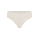 Panty con corte limpio y sin marcas visibles