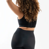 Short (020702) Diane & Geordi Colombia