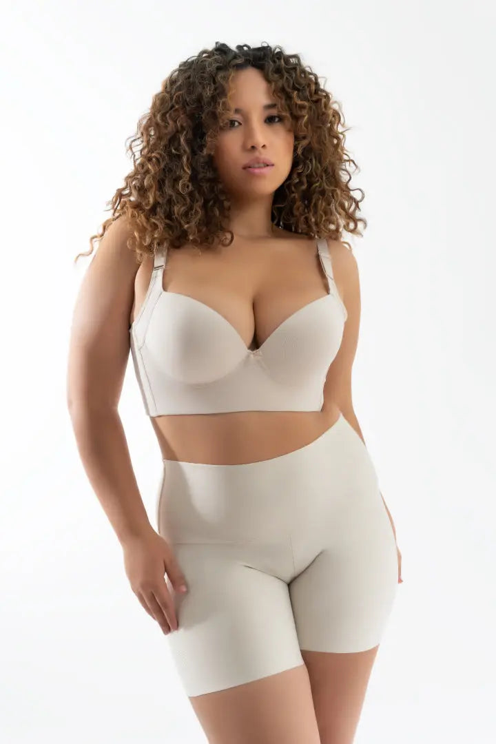 Short (020702) Diane & Geordi Colombia