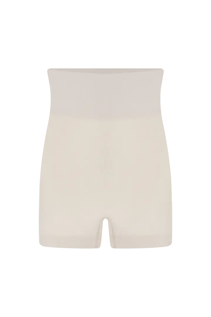 Panty sin costuras con cubrimiento total y refuerzo en algodón – Diane & Geordi, color piel, plano cerrado