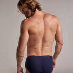 Tanga (2214) Diane & Geordi Colombia