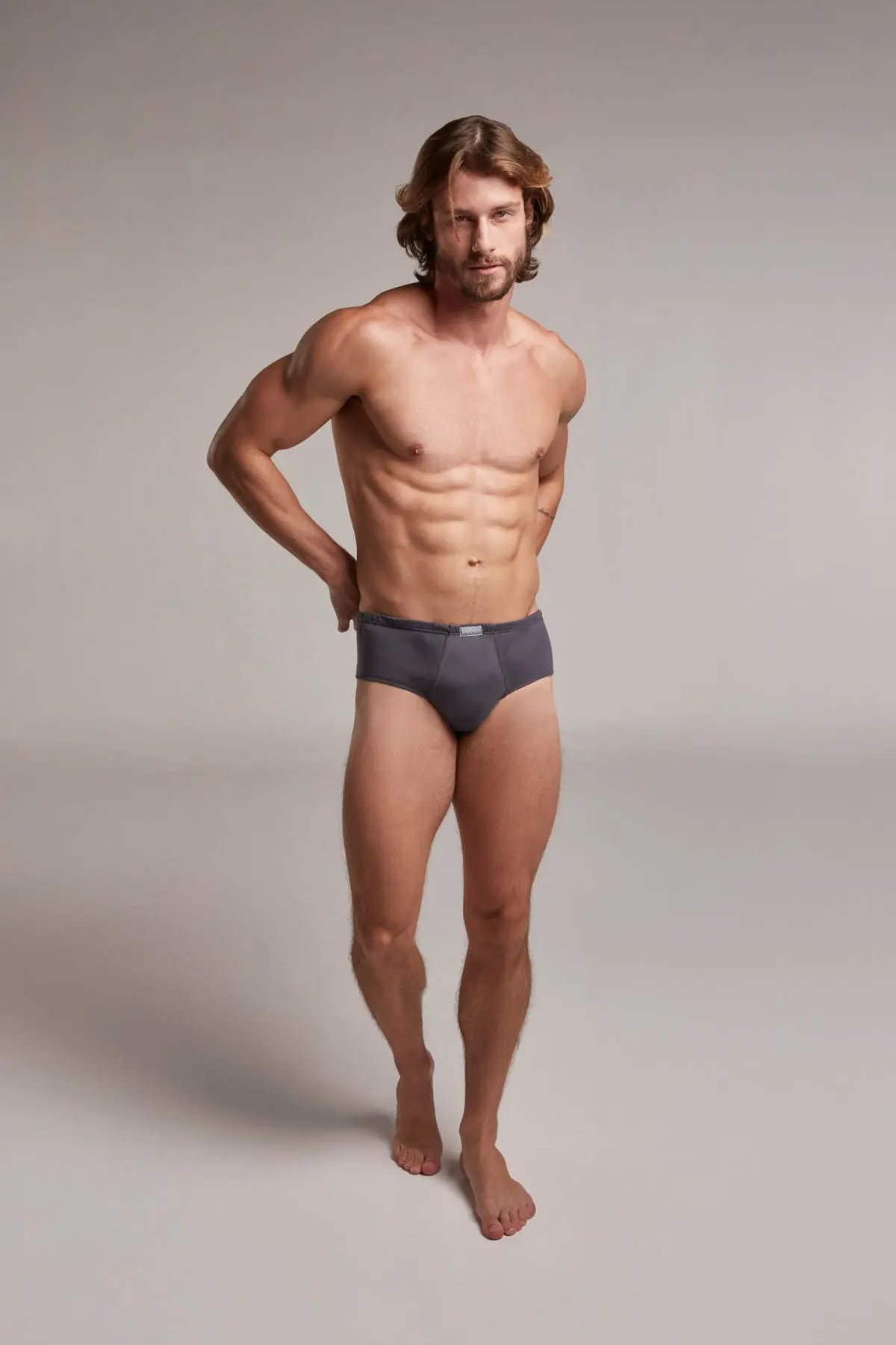 Tanga (2214) Diane & Geordi Colombia