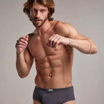 Tanga (2214) Diane & Geordi Colombia