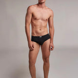 Tanga (2214) Diane & Geordi Colombia