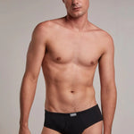 Tanga (2214) Diane & Geordi Colombia