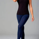 detalle tejido especial camiseta sin mangas Diane&Geordi, color negro de frente