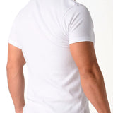 Camiseta cuello V acanalada en algodón para hombre. Color blanco