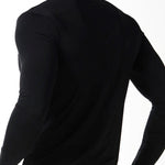 Camiseta manga larga ajustada para hombre en microfibra premium. Color negro