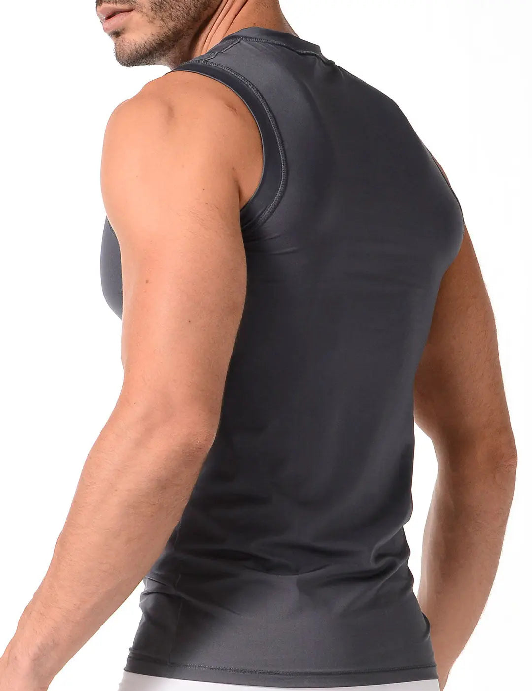 Camiseta cuello V sin mangas hombre. Color gris