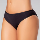 Panty tanga con mayor cubrimiento posterior y elásticos suaves – Diane & Geordi, color negro plan ocerrado